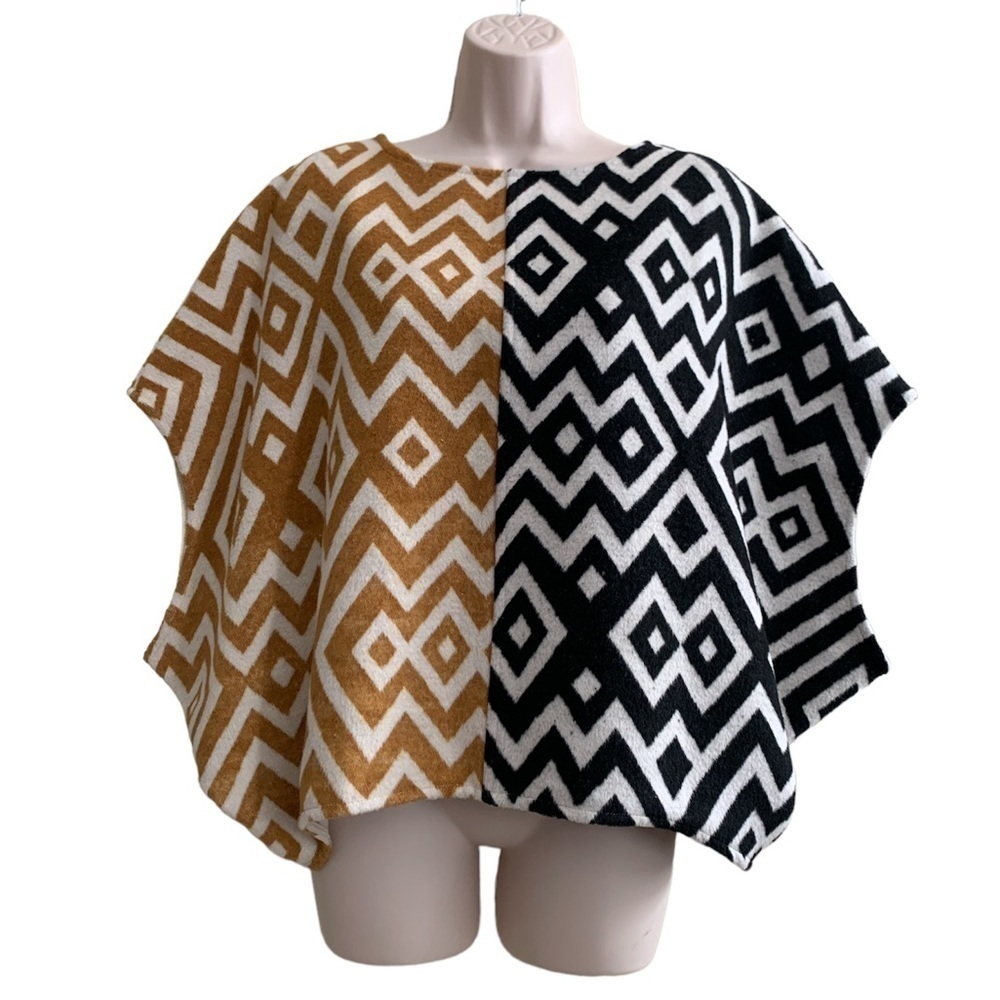 𝅺ivy Jane Sweater Poncho Pullover Style Top Mixed Geometric Print